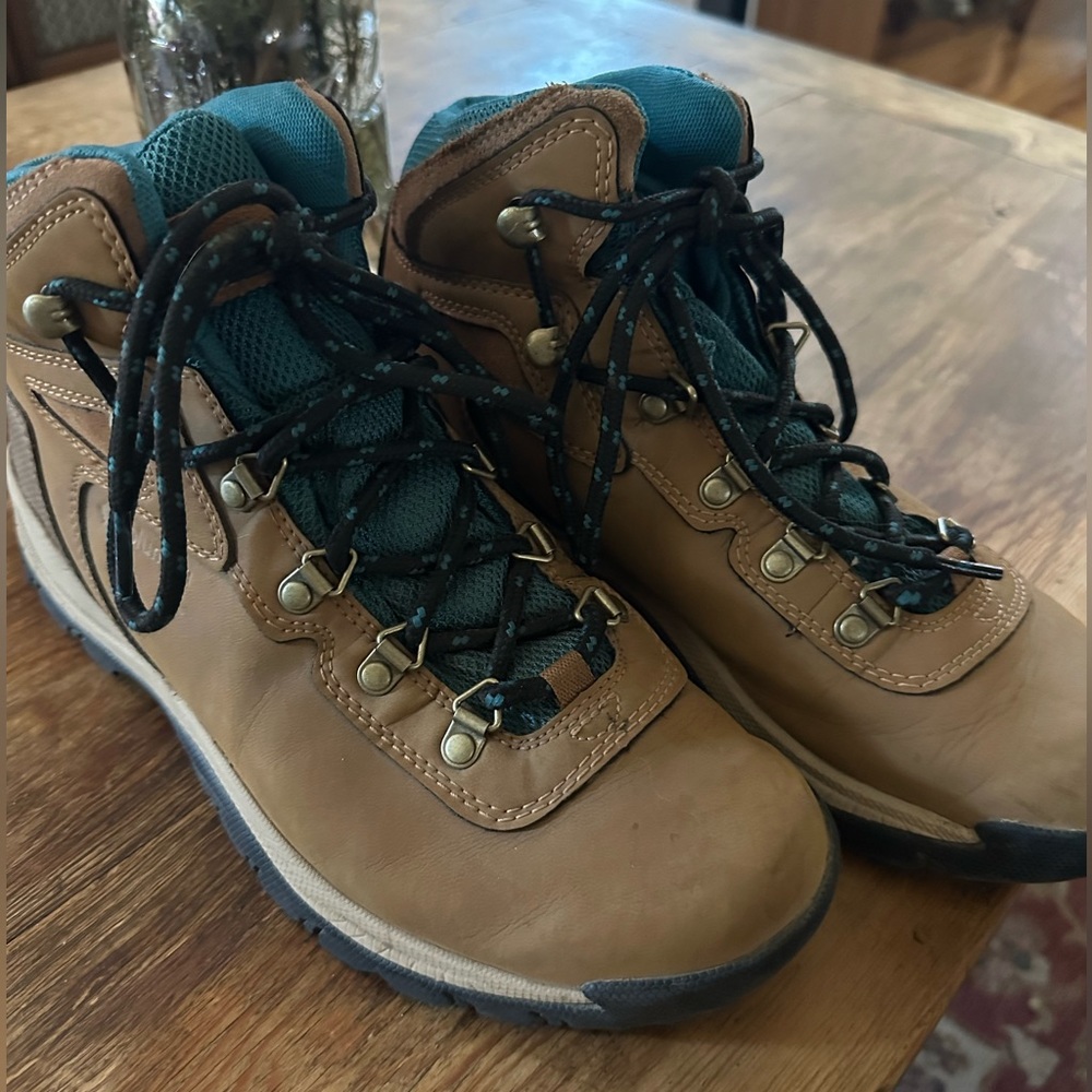 Columbia Newton Ridge Plus Women's Waterproof Hiking Boots